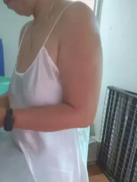 Cam4 Live Sex Cam of Hotmama45