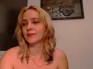 Cam4 Nude Webcam of TamynaQ