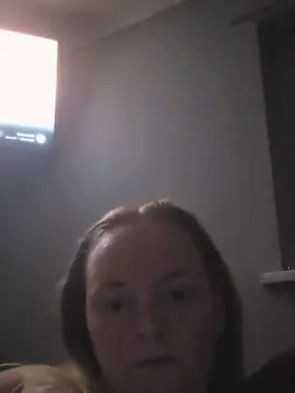 Cam4 Free Porn Cam of CurvyGirlMELx
