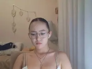 Cam4 Adult Video Chat of JuliaMaugeri
