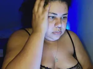 Cam4 Live Sex of Bbwroyaltty