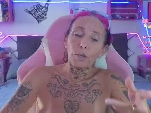Cam4 Free Porn Cam of SelvaggiaCaribe