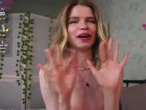 Cam4 Free Porn Cam of CloverChapel