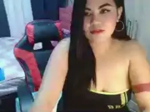 Cam4 Free Live Porn of Cherryred06