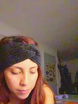 Cam4 Free Live Porn of Reedgyal