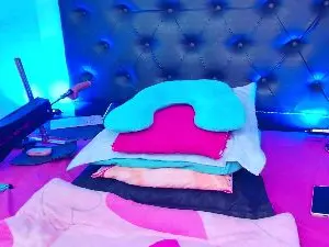 Cam4 Live Sex of Adriana_55