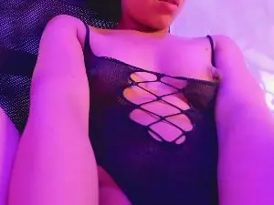 Cam4 Free Porn Cam of Chloe_Martini