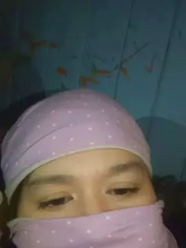 Ojitoschiqitito from cam4