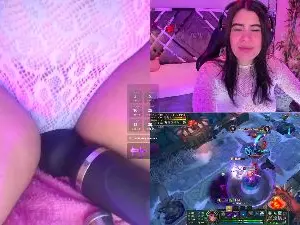 Cam4 Sex Cam of DaphneContry