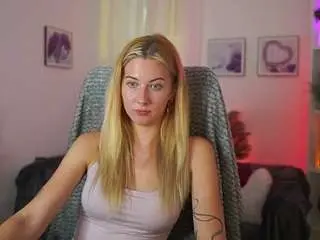 emilyswann from camsoda