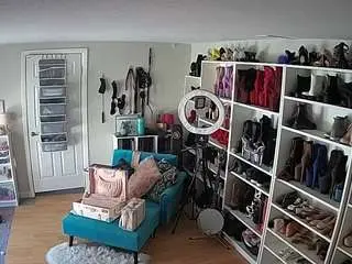 Camsoda Live Sex of voyeurcam-missoliviablack-03