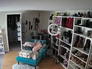 Camsoda Free Live Porn of voyeurcam-missoliviablack-03