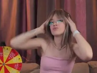 Camsoda Nude Webcam of cathleendrones