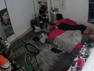 Camsoda Nude Webcam of voyeurcam-hornyhostel-02