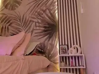 samaantha-white from camsoda