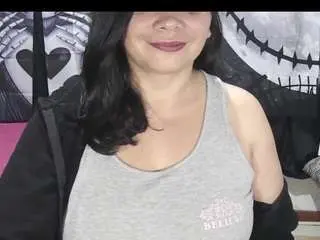 Camsoda Live Sex Cam of vivian-milf-paint
