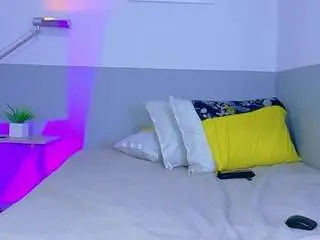 Camsoda Private Sex Chat of petitelittleebony