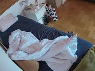 Camsoda Free Porn Cam of voyeurcam-julmodels-greybed-1