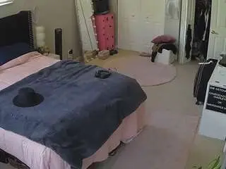 Camsoda Nude Webcam of voyeurcam-house-charleys-room