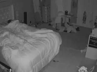 Camsoda Free Porn Cam of voyeurcam-house-charleys-room