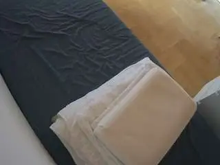 Camsoda Private Sex Chat of voyeurcam-julmodels-greybed-2
