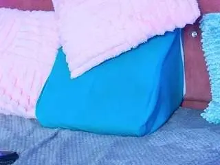 snowwhithe from camsoda