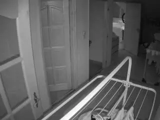 Camsoda Adult Webcams of voyeurcam-julmodels-hall-2nd