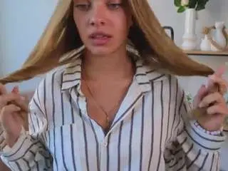 Camsoda Sex Cam of kelly-clarks