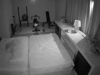 Camsoda Nude Webcam of voyeurcam-jb-office-1