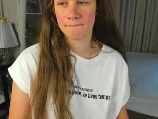 Camsoda Sex Cam of datsi-benson
