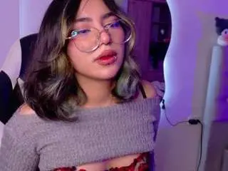 Camsoda Private Sex Chat of aleja-storm