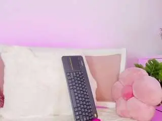 mia-ssweett1 from camsoda