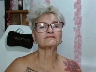 Camsoda Adult Webcams of bety-cum2
