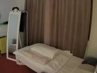 Camsoda Sex Chat of voyeurcam-julmodels-reallife-3