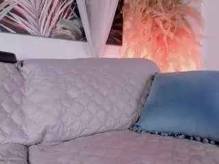 Camsoda Sex Cam of nicolle-w