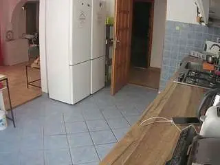 Camsoda Private Sex Chat of voyeurcam-julmodels-kitchen