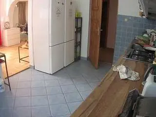 Camsoda Nude Webcam of voyeurcam-julmodels-kitchen