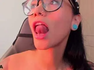 Camsoda Nude Webcam of alice-rausing