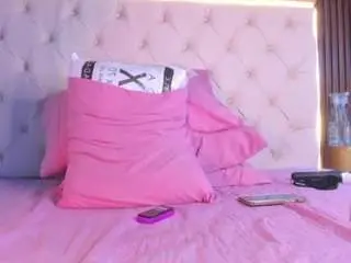 Camsoda Sex Cam of antonella-lucenti