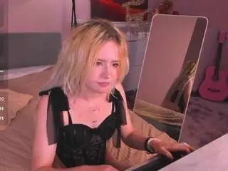 Camsoda Sex Chat of kikipeachhh