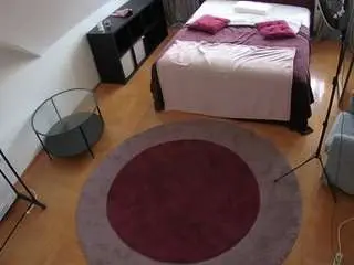 Camsoda Free Live Porn of voyeurcam-julmodels-whitebed-1