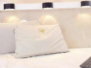 Camsoda Adult Webcam of sophie-harvey