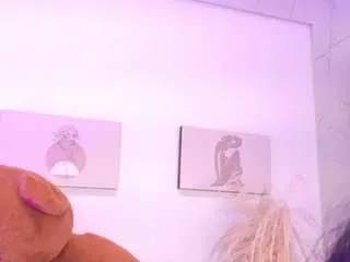 emiilylovex from camsoda