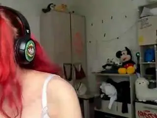 Camsoda Adult Video Chat of redheadcatxdd