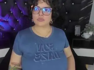 arethaozz from camsoda