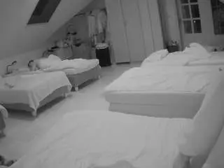 Camsoda Adult Video Chat of voyeurcam-julmodels-bed-3