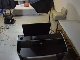 Camsoda Adult Video Chat of voyeurcam-jb-photo-studio