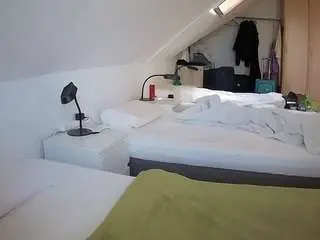 Camsoda Free Porn Cam of voyeurcam-julmodels-bed-4