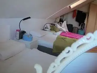 Camsoda Adult Video Chat of voyeurcam-julmodels-bed-4