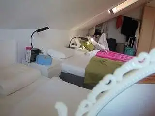 Camsoda Live Sex of voyeurcam-julmodels-bed-4